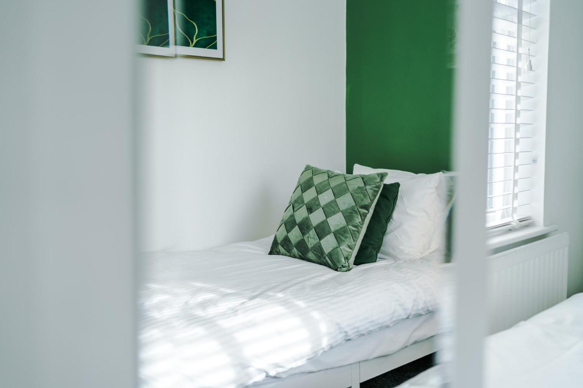 Large 7 Bedroom Town House In Chester City Centre Dış mekan fotoğraf